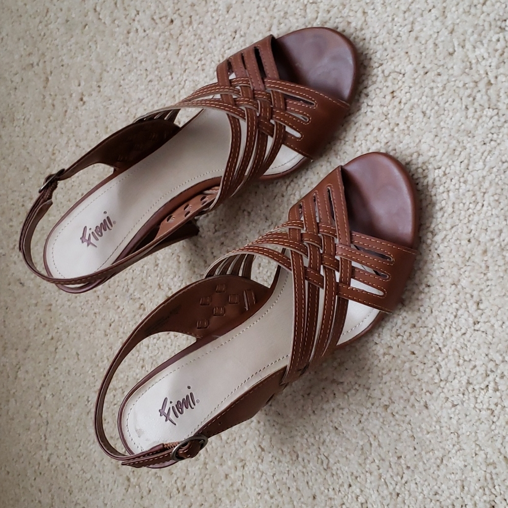 Fioni Brown Heeled Sandals